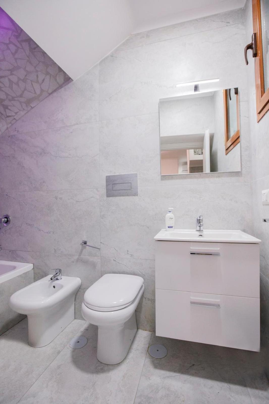 B&B Le Stanze Di Aurora Napoli Eksteriør billede